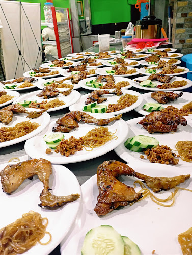 AYAM BAKAR WONG SOLO RUNGKUT MADYA - Surabaya