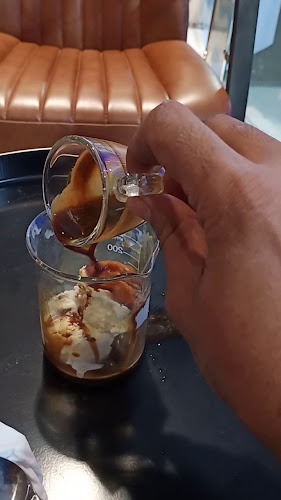 Opinii despre Food Legacy în Surabaya - Gastronomi dan perhotelan