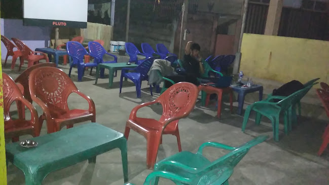 Opinii despre Cafe PLUTO (Si Way Cafe) în Kota Singkawang - Gastronomi dan perhotelan