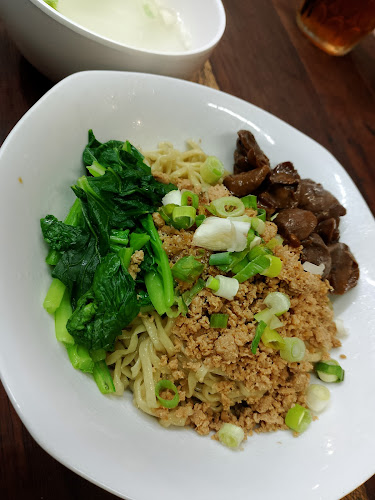 Opinii despre Mie Bandung Anjasmoro în Kota Semarang - Gastronomi dan perhotelan