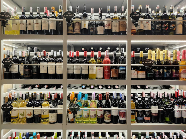 Peakwine at Holiday Inn Pasteur Bandung - Gastronomi dan perhotelan