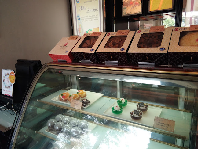 Comentarii opinii despre Holland Bakery - RS Urip Sumoharjo