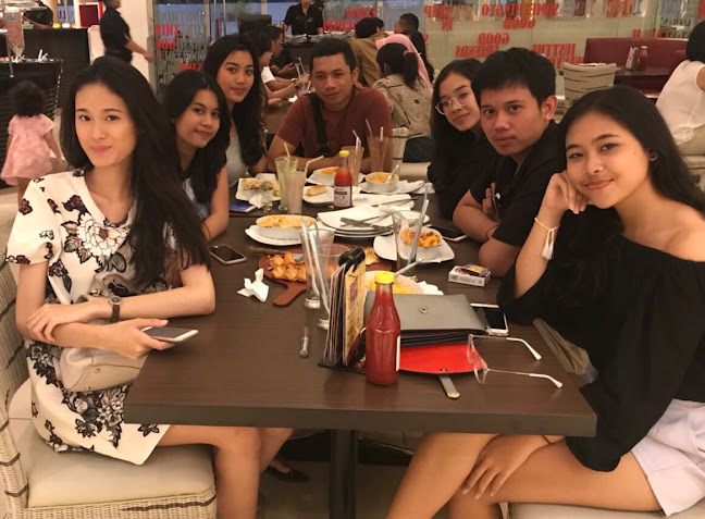 Opinii despre Angkringan Mas Gatot în Kota Denpasar - Gastronomi dan perhotelan