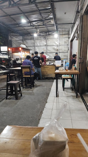 Jl. Paus No.100b, Tengkerang Tengah, Kec. Marpoyan Damai, Kota Pekanbaru, Riau 28124