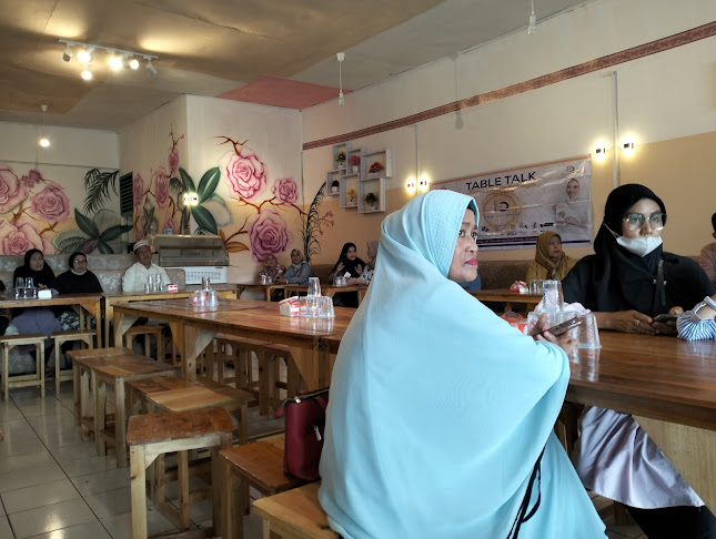 Opinii despre d'sashesi cafe&resto în Kota Payakumbuh - Gastronomi dan perhotelan