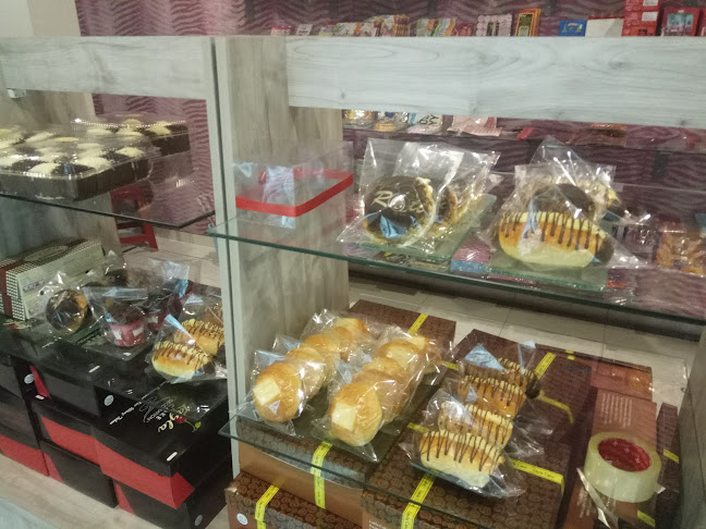 Comentarii opinii despre Layla Cake (Regency)