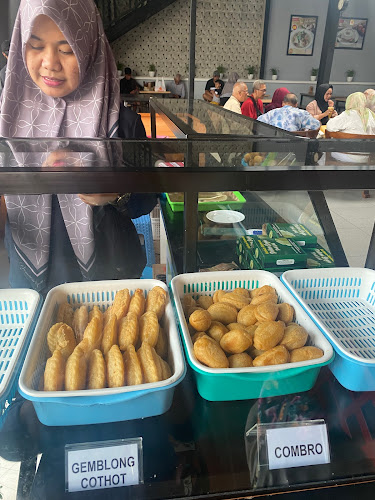 SINGKONG keju 45 - Gastronomi dan perhotelan