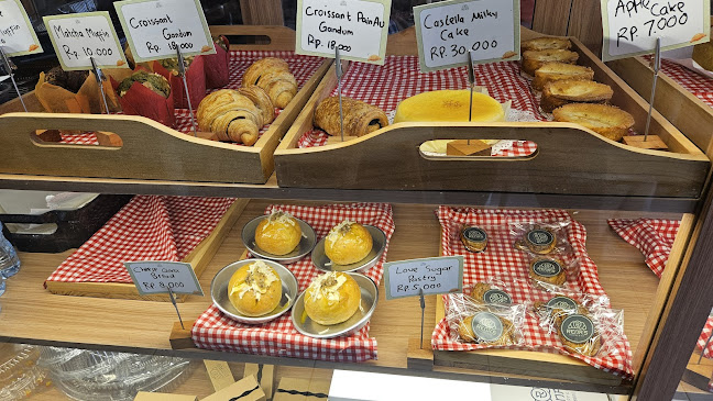 Rena's Bakery &Co. - Kota Pontianak