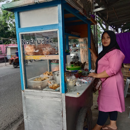 Nasi Uduk Ibu Rafi - Gastronomi dan perhotelan