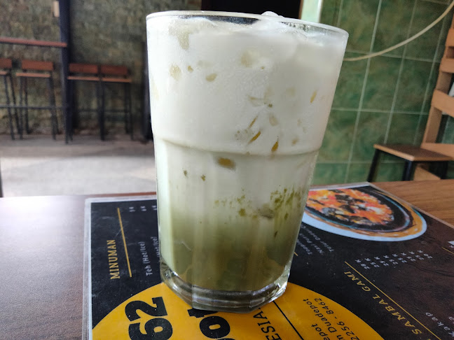 Plus 62 Cafe - Kota Balikpapan