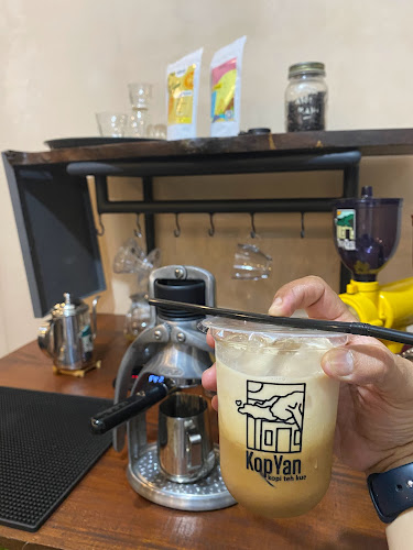 Kopyan.ryan - Gastronomi dan perhotelan