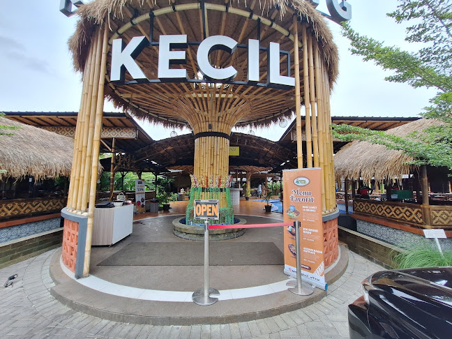 Jl. Sisingamangaraja, Panjunan, Kec. Lemahwungkuk, Kota Cirebon, Jawa Barat 45112