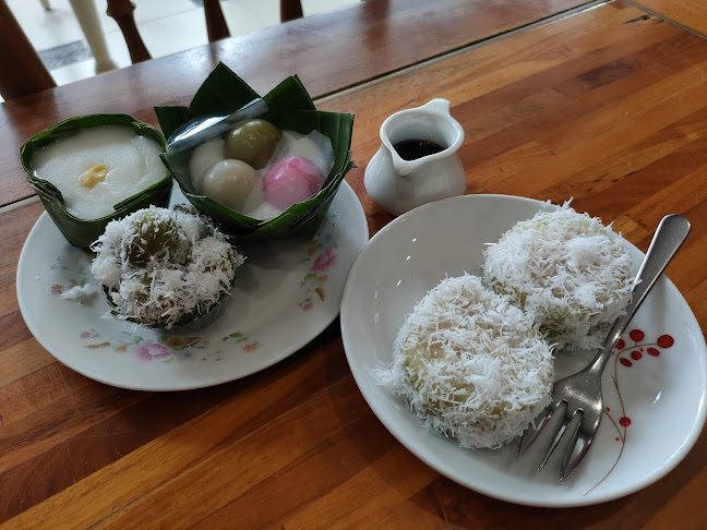 Comentarii opinii despre MAMA Toko Kue dan Es Krim