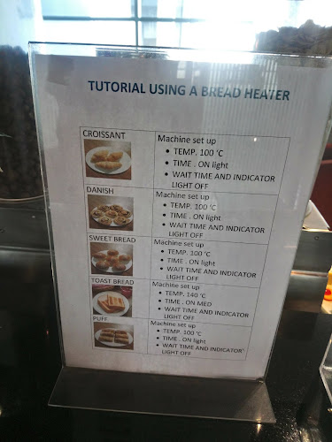 SAPHIRE BLUE SKY LOUNGE