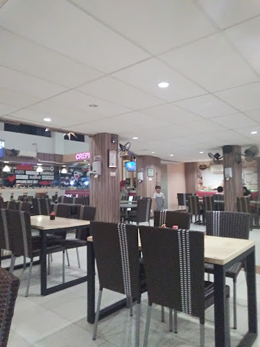 D'Penyetz Pontianak - Gastronomi dan perhotelan