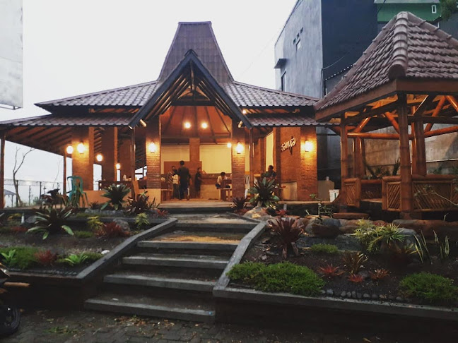 Saungtani Kafe - Kota Batu