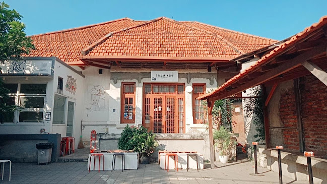 Jl. Opak No.46, Darmo, Kec. Wonokromo, Surabaya, Jawa Timur 60241