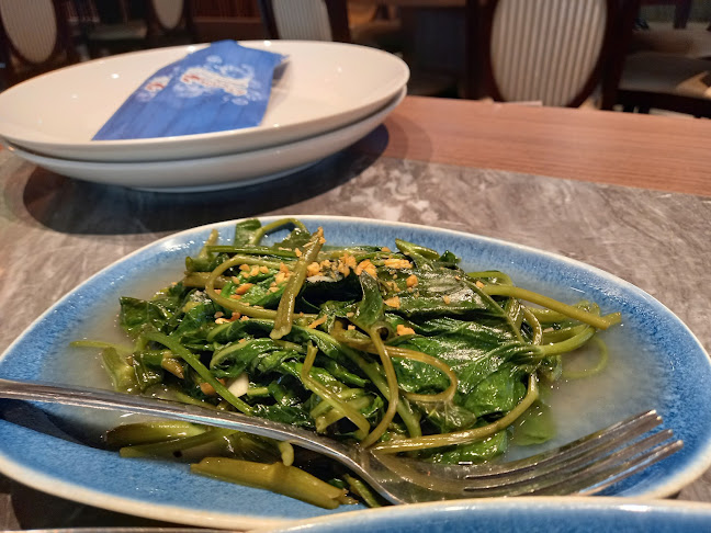 Opinii despre Kurnia Seafood Bandung în Kota Bandung - Gastronomi dan perhotelan