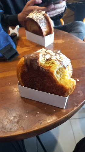 2CG8+W25, komplek Stasiun Poncol, Purwosari, Kec. Semarang Utara, Kota Semarang, Jawa Tengah 50172