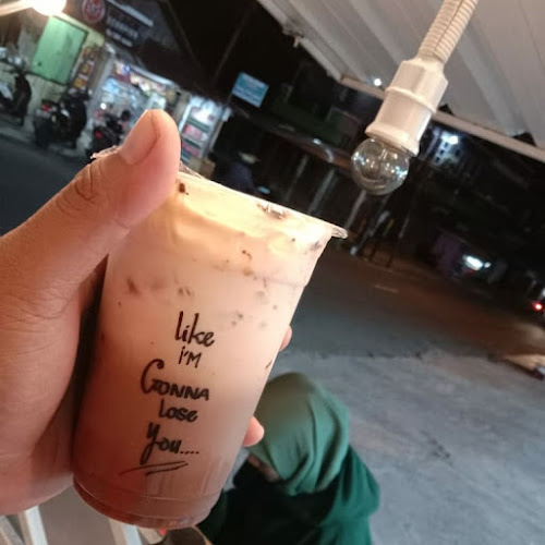 Q998+6JP, Jln. tabona depan alfamidi samping hotel green, Tabona, Kec. Ternate Sel., Kota Ternate, Maluku Utara