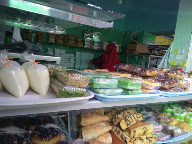 Comentarii opinii despre Toko Kue Basah Bu Dollah