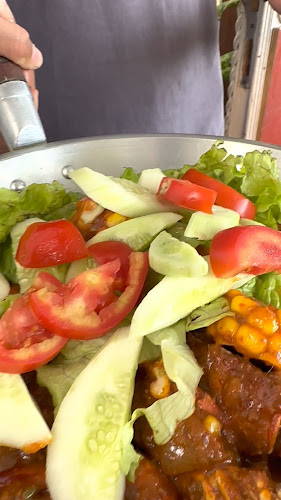 38VX+VPW, Jl. Sumbawa, Ulak Karang Utara, Kec. Padang Utara, Kota Padang, Sumatera Barat