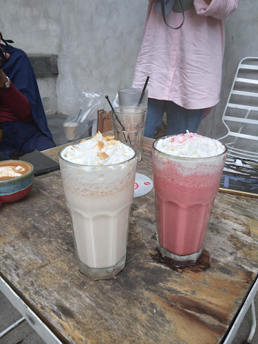 Dadi's Coffee Garden - Gastronomi dan perhotelan