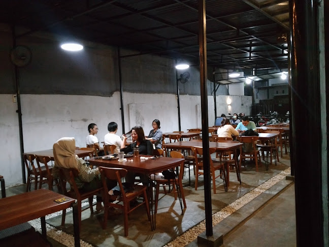 Jl. Pleburan Tengah No.4, Pleburan, Kec. Semarang Sel., Kota Semarang, Jawa Tengah 50241