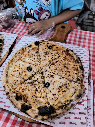 Opinii despre Emperano Pizza Cikuray în Kota Bandung - Gastronomi dan perhotelan