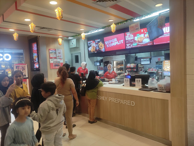 Matahari Mall, Jl. Jendral Urip No.1, Tengah, Kec. Pontianak Kota, Kota Pontianak, Kalimantan Barat 78243