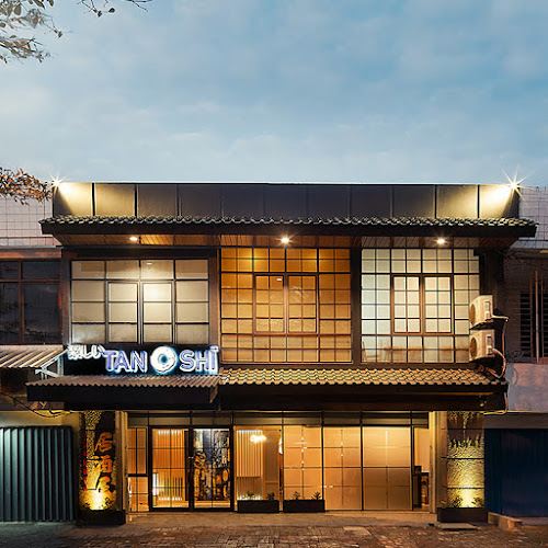 Tanoshi Izakaya Restaurant