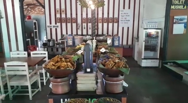 Opinii despre RM Ayam Cianjur în Kota Serang - Gastronomi dan perhotelan