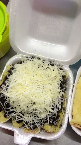 Opinii despre Legendary Pukis în Kota Blitar - Gastronomi dan perhotelan