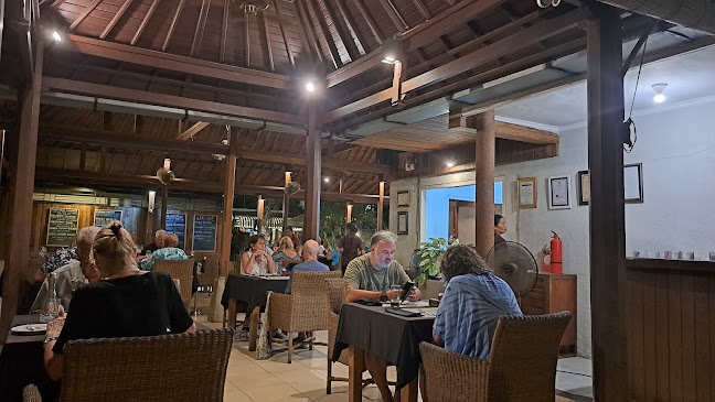 Monalisa Cafe - Gastronomi dan perhotelan