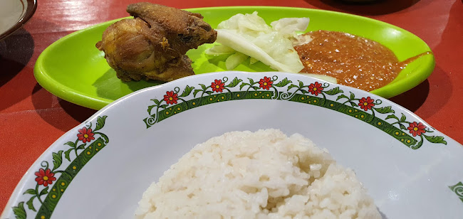 Opinii despre RM Sari Laut Mas Anton în Kota Gorontalo - Gastronomi dan perhotelan