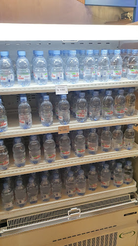 Auntie Anne's Tunjungan Plaza - Gastronomi dan perhotelan