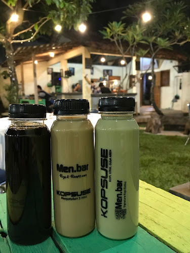 Opinii despre Kedai Kopi Men.Bar în Kota Tangerang Selatan - Gastronomi dan perhotelan