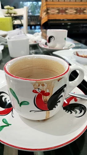 Lekker Resto & Cafe - Gastronomi dan perhotelan