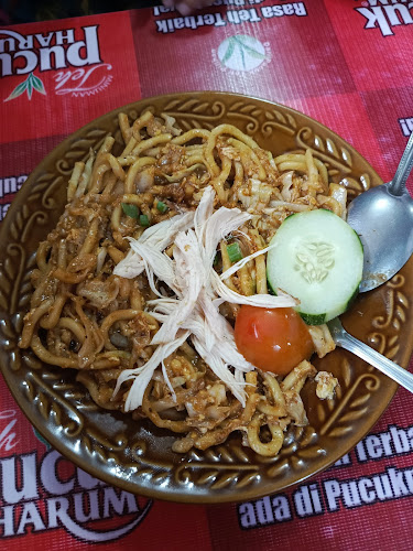 Mie Kondang Pak De Yadi - Gastronomi dan perhotelan