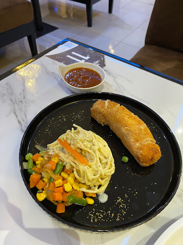 SURGARASA RESTO & CAFE - Gastronomi dan perhotelan