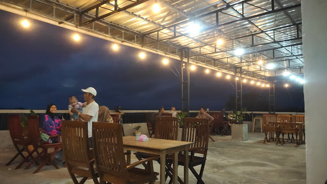 Kedai FAFARI - Kota Tual