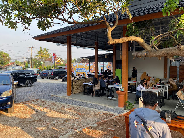 Jl. Pramuka, Rajabasa, Kec. Rajabasa, Kota Bandar Lampung, Lampung 35142