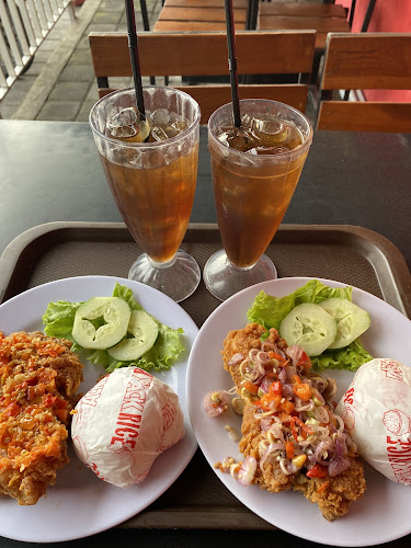 Opinii despre ACK Fried Chicken Sesetan în Kota Denpasar - Gastronomi dan perhotelan