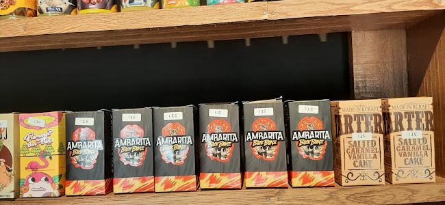 Opinii despre DR VAPE STORE & COFFEE în Kota Depok - Gastronomi dan perhotelan