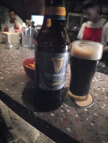 Opinii despre Lava Bar & Kitchen în Kota Surakarta - Gastronomi dan perhotelan