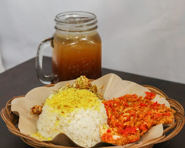 Opinii despre Ayam oven mamayo în Kota Bandung - Gastronomi dan perhotelan