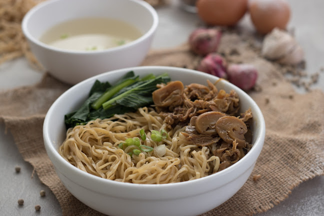 Jl. KH Abdul Fatah Hasan, Khatib, Kec. Serang, Kota Serang, Banten 42117