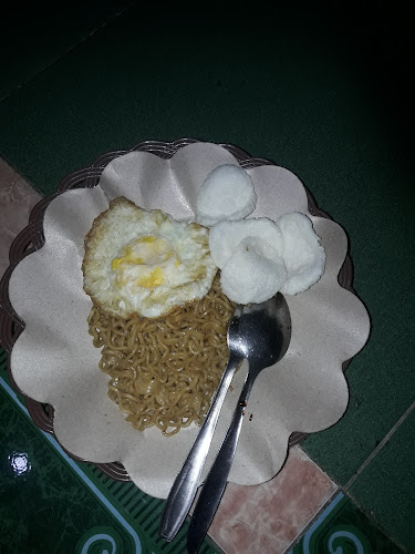 KEDAI KOPI ANGKRINGAN KAMPUS