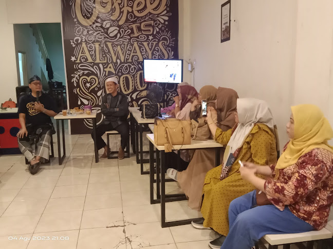 Komp. Ruko Cendrawasih Mas No.A 2, Karang Anyar, Kec. Mamajang, Kota Makassar, Sulawesi Selatan 90126