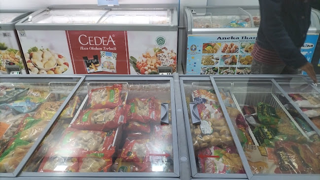 Opinii despre Momqil Frozen Food Makassar în Kota Makassar - Gastronomi dan perhotelan